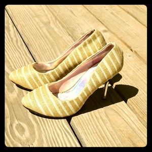 Cute and Fancy Gold Stripped Heels
